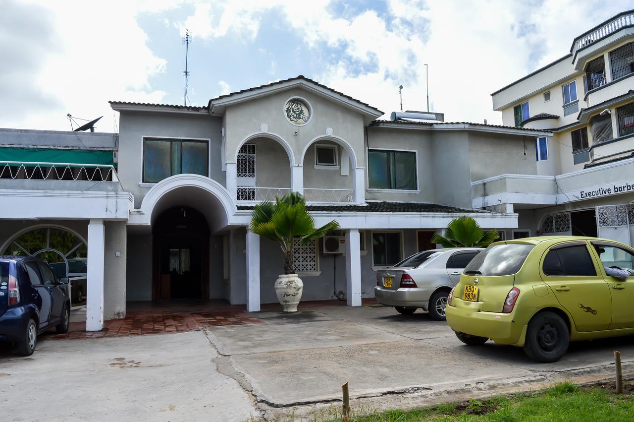 Sanana Conference Center And Holiday Resort Момбаса Екстериор снимка