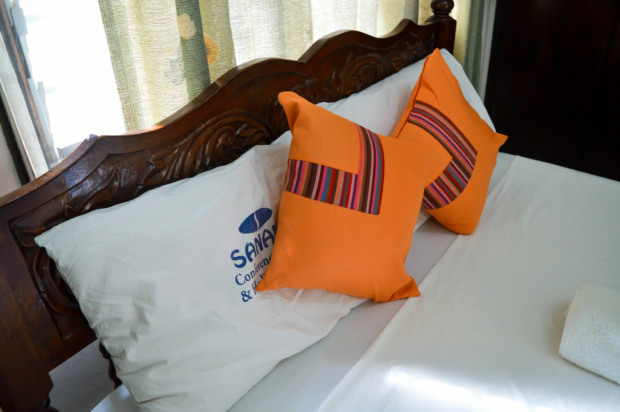 Sanana Conference Center And Holiday Resort Момбаса Екстериор снимка